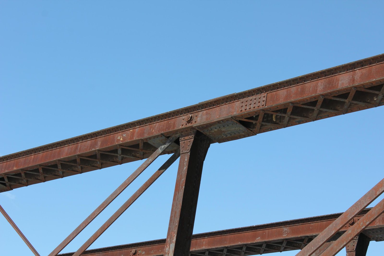 Upper connection, east span